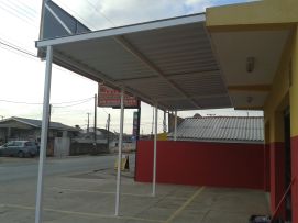 Cobertura com telha de zinco